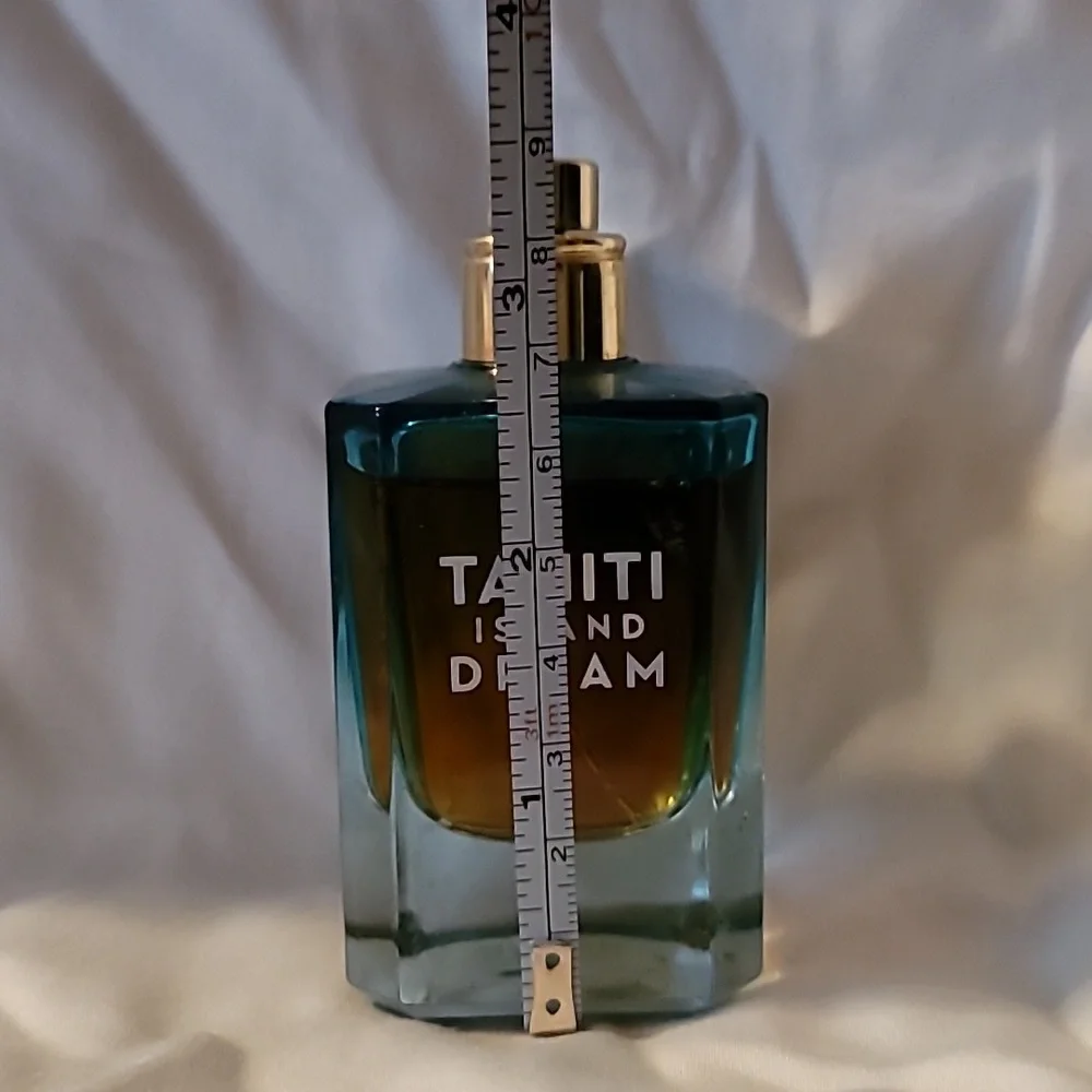 Bath & Body Works Tahiti Island Dream 1.7 fl.oz. 50ml‎ E.D.T. Spray